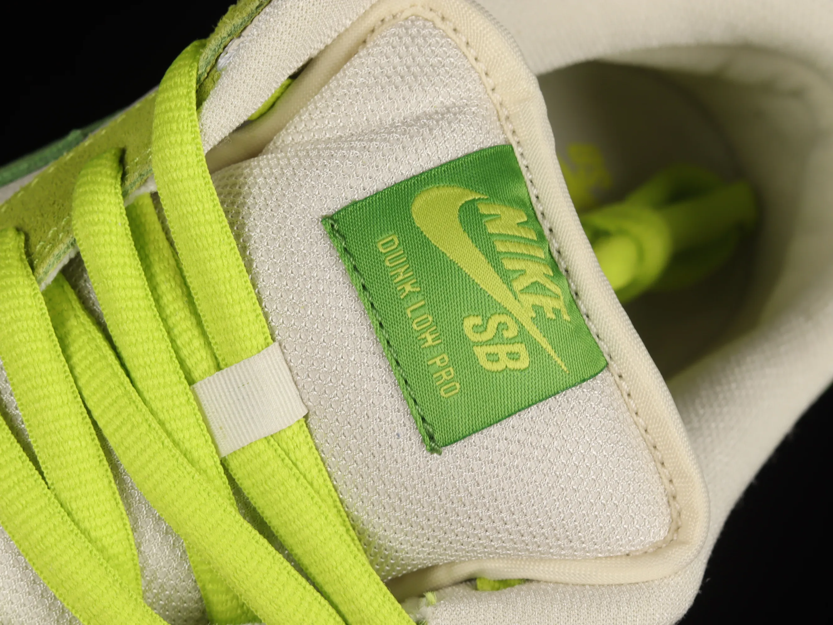 All categories Nk SB Dunk series Nk SB Dunk Low low-top sneakers M version pure original Nk SB Dunk Low "Green Apple" Apple green SB low-top sports and leisure sneakers DM0807-300